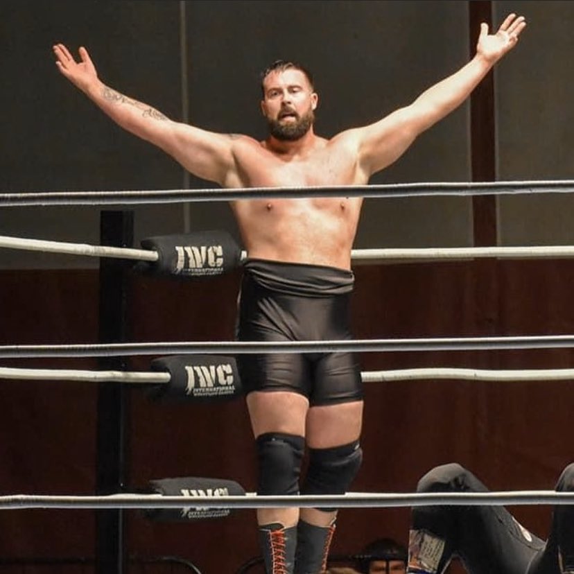 BulkNasty91's tweet photo. “Win the crowd, Maximus.” #BigManBusiness #WhatsMyName #BulkingSeason #Bulk #ProWrestling #BabyAbs #Powerlifting #Pittsburgh #BodyBuilding #IWC #Bulk #Fitness #AndTheyStayThere #Gladiator #FanClub #BulkTrain #Mass #Thicc https://t.co/L5Z8zG4hTf