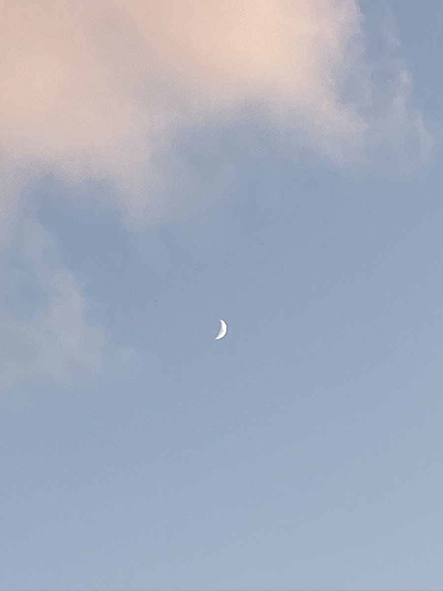 photos i took of the sky / moon; a thread