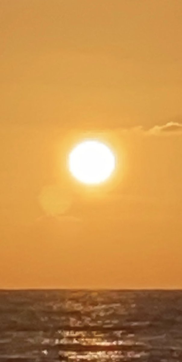 photos i took of the sky / moon; a thread