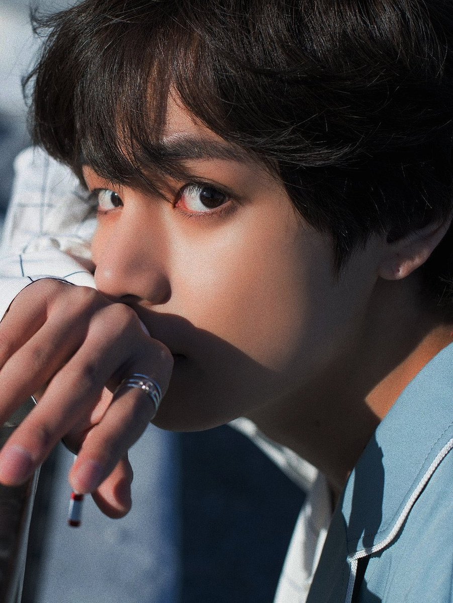 taehypic's tweet photo. kim taehyung x dispatch https://t.co/dsfdBMUwrX