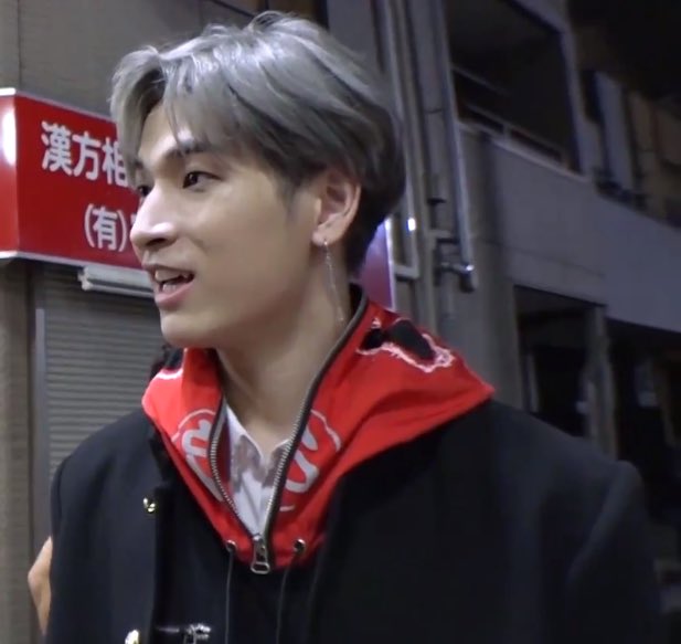 — kinjo sukai is a VAMPIRE! or, alternatively, a thread of sukai’s fangs 