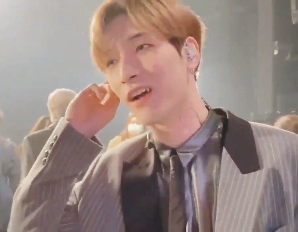 — kinjo sukai is a VAMPIRE! or, alternatively, a thread of sukai’s fangs 