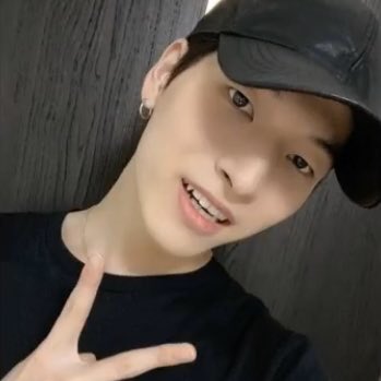 — kinjo sukai is a VAMPIRE! or, alternatively, a thread of sukai’s fangs 