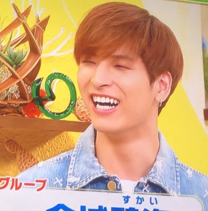 — kinjo sukai is a VAMPIRE! or, alternatively, a thread of sukai’s fangs 