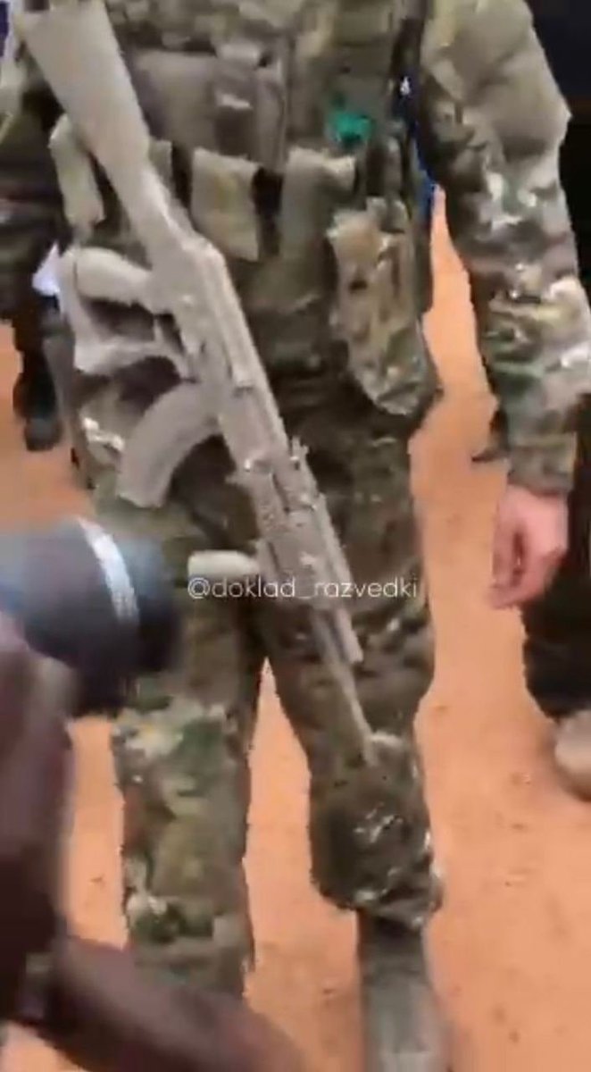 A FAB Defense AK-Podium bipod on that Russian private military contractor's AKM rifle. 24/ https://vk.com/milinfolive?w=wall-123538639_1705068