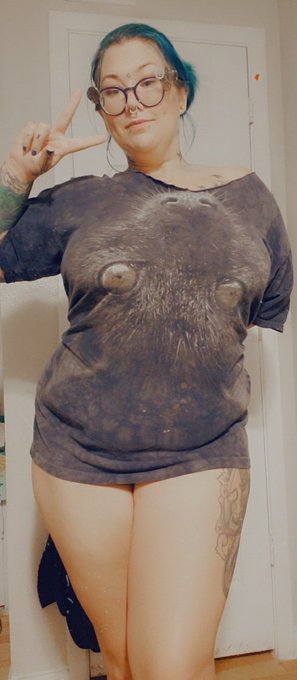 So I have lost 6 inches total in the first week and a half of waist training. This is after 10 hours