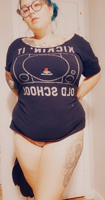 So I have lost 6 inches total in the first week and a half of waist training. This is after 10 hours<a href="/tag/newprofilepic"class="tags"><span>#newprofilepic</span></a>