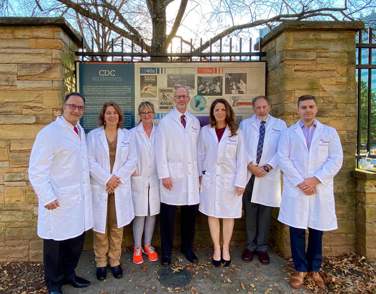 drsimonegold's tweet image. BREAKING: America’s Frontline Doctors are at the CDC in Atlanta to protest against forcing millions of Americans to take an experimental  vaccine for Covid-19, a pathogen with a survival rate of 99.7%. 

We will fight against any experimental therapy being forced on anyone.