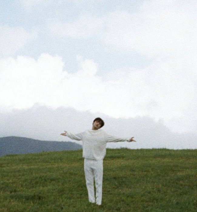 now let's get into how hueningkai is a literal angel (REAL!)