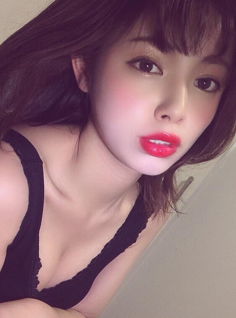 Paef_27438's tweet photo. 家族でプールに行ってきました🍑 https://t.co/cPUDsBnvZ8