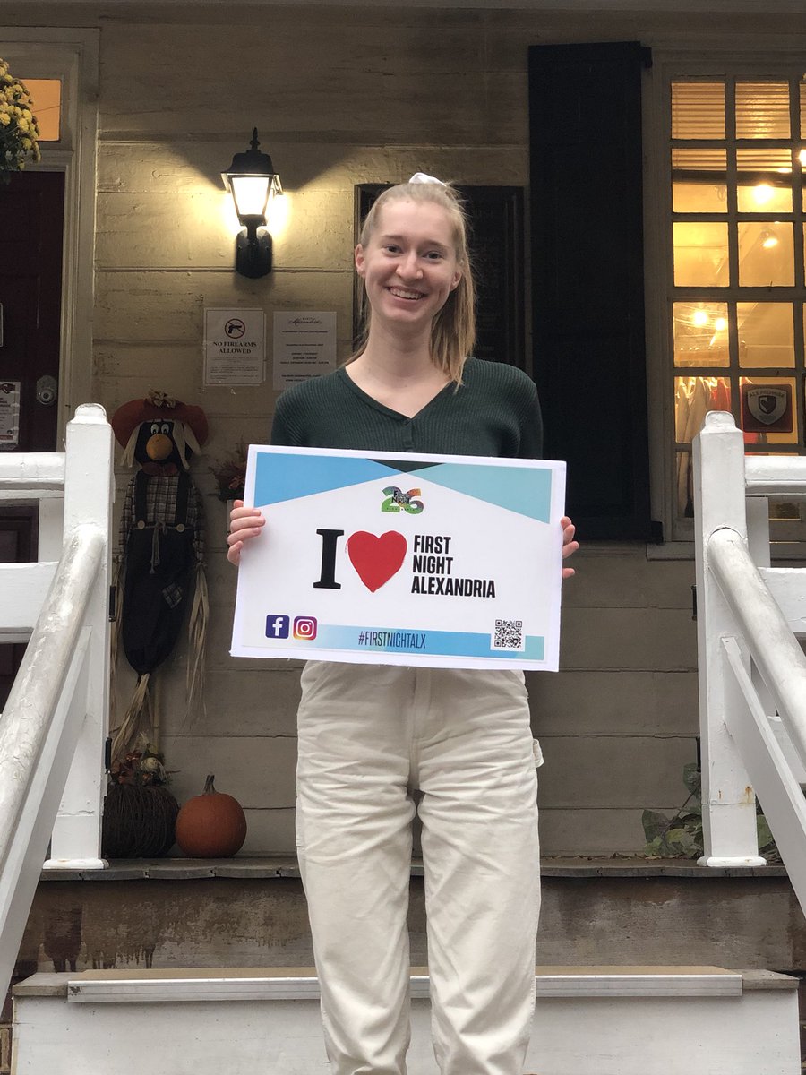 I mean who doesn’t LOVE #FirstNightALX 🤷‍♀️

Double tap that love button if you are ready for the best #NYE event in the #DMV area? 🎉

#FirstNightALX #ILoveFirstNightAlexandria #FirstNightALXRocks #newyearsevedmv
