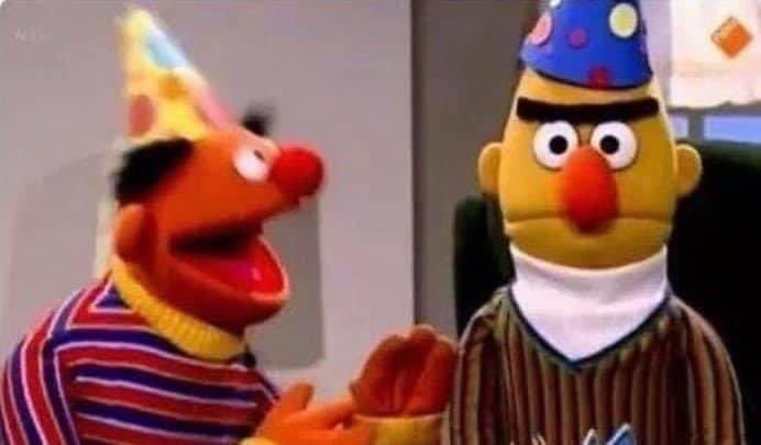 있잖아있잖아아카아시
아까내스파이크봤어?
오레노스파이크미따???
진짜완전멋있지않았어??
역시난최강인거같아             네 보쿠토상
헤이헤이헤이                역시 대단하십니다

아 니토스도 멋졌어               감사합니다