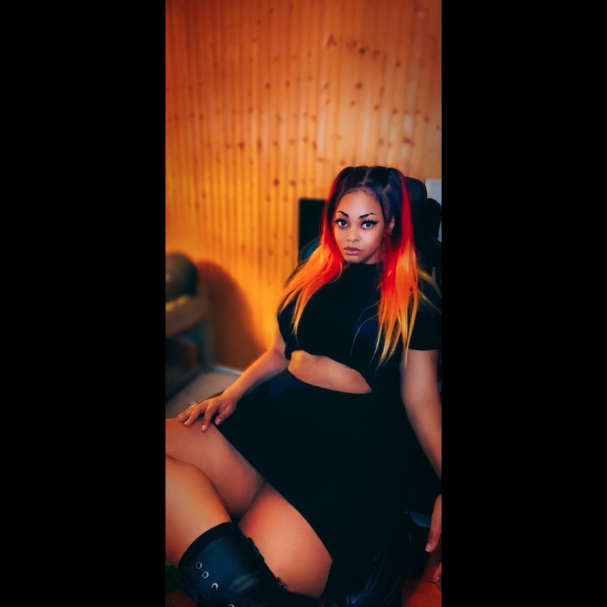 ang3l_bon3s's tweet photo. trying not to rage at my teammates! LIVE!!!! LINK IN BIO❤️PS5 @playstation
.
.
.
.
.
.
.
#blackgamergirl #gamergirl #roguecompany #ranked #rankedrogue #rankedmatch #twitch #twitchgirls #girlsoftwitch #roadtoaffiliate #lancer #lancerrouge #ps5 #ps5games https://t.co/cFJOiBZ8cB