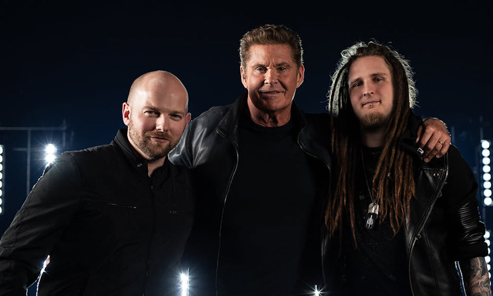 PowerofMetalcl's tweet photo. #DAVIDHASSELHOFF debuta en el Metal junto a #CUESTACK con "Through The Night"
https://t.co/spv0g0WMHn
#metal #heavymetal #powermetal #powermetalcl @DavidHasselhoff https://t.co/qGlg5aO7md