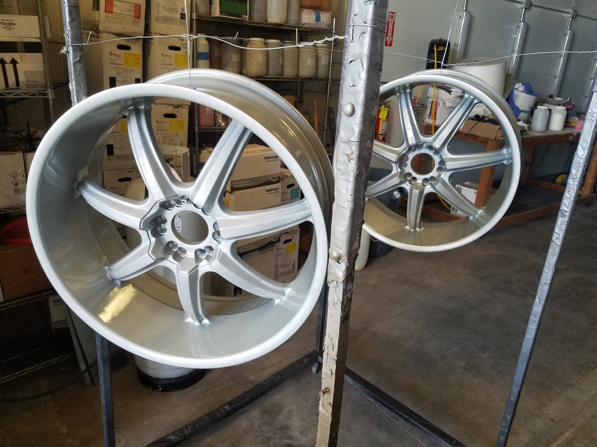 MauiPowderWorks's tweet photo. May your days be lined with silver. 🙌 #argentsilver #mauipowderworks https://t.co/OiJiSf3UXl