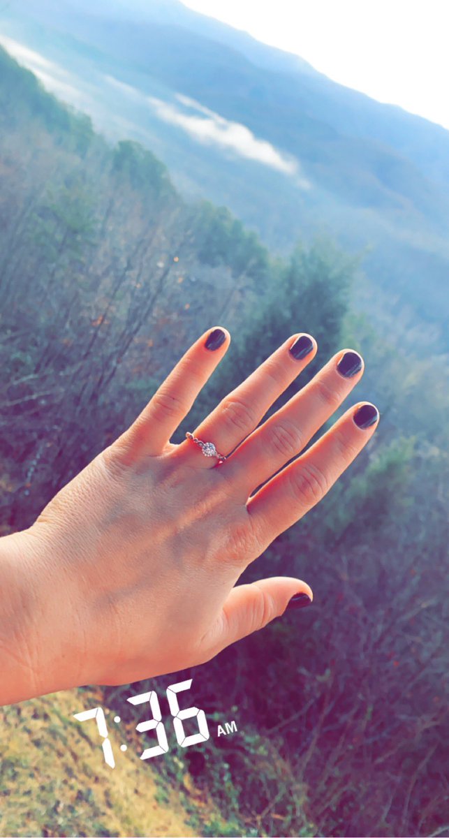 MandiBoggs's tweet photo. Lots of love for my fiancé ;) and my BFF. This weekend has been filled w nothing but white claws, a good time, and pure happiness. I sure am blessed :)! https://t.co/o9EZhZNynD