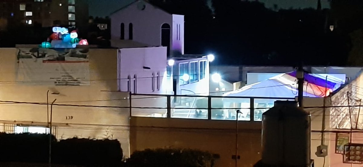 RTlihuaca's tweet photo. @vidallerenas @PumasMX Ayúdenos con este establecimiento mercantil realiza fiestas, hoy por ejemplo, es Ilegal ya que no cuenta con uso de suelo Francisco Murguía 139 Colonia San juan Tlihuaca en la Alcaldía de Azcapotzalco https://t.co/gUdBwcH9ov