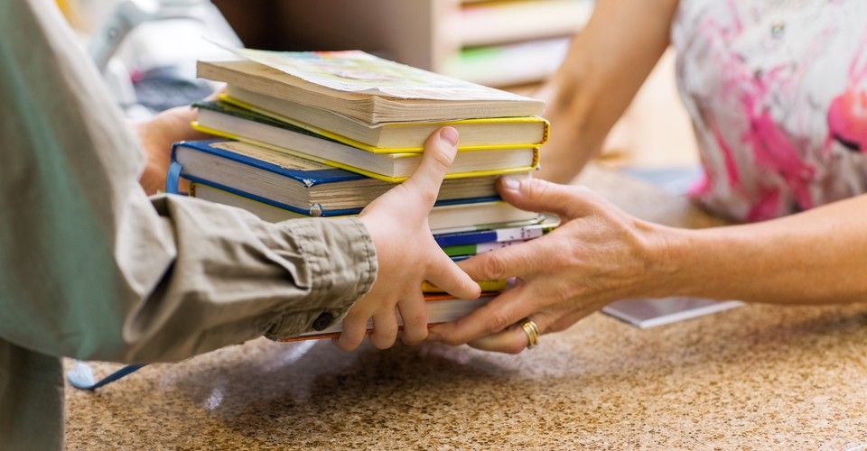 RoyKenagy's tweet photo. Our Towns: Why Some Libraries Are Ending Fines—Deborah Fallows @TheAtlantic https://t.co/Zt0TNneAvc https://t.co/p5qLbWN5dr