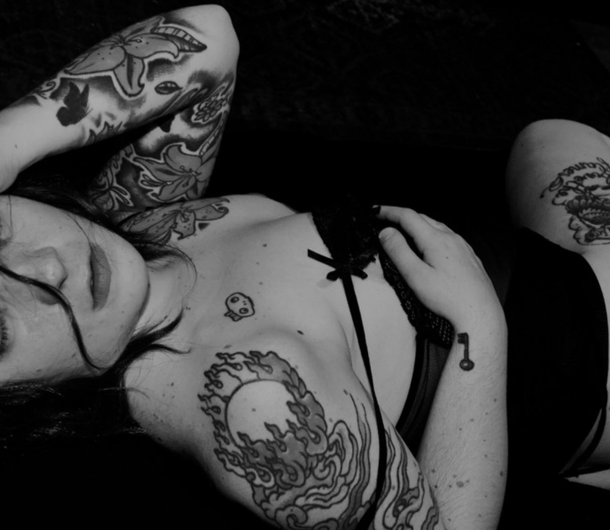AltariaCommand1's tweet photo. What would you like to see us do? π
π¦
https://t.co/ekKkiAx8tf β¨π₯
#beauty #AdultWork #buyingcontent #onlyfans #onlyfansbooty #aesthetic #wineoclock #BehindtheScenes #coupledomination #fetish #fetishphotography #touchme #touchus #FeelItAll #sexsells https://t.co/p1r4O07gnY