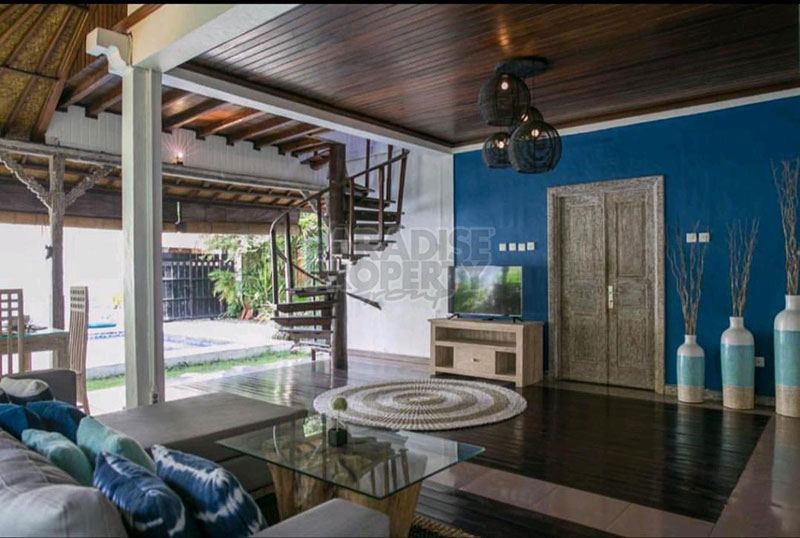 ppgroupbali's tweet photo. 2 Bedrooms Villa For Yearly Rental Near Sunset Road, Seminyak
Asking price is IDR 215,000,000 Min. 2 years rental
Please contact: info@ppbali.com or phone: +62 361 737357 or Whatsapp: +62 812 3918 9181 or click https://t.co/IHJIuZO0ci
#seminyakvilla #balivillarental #ppgbali https://t.co/TO0GJfWgeW
