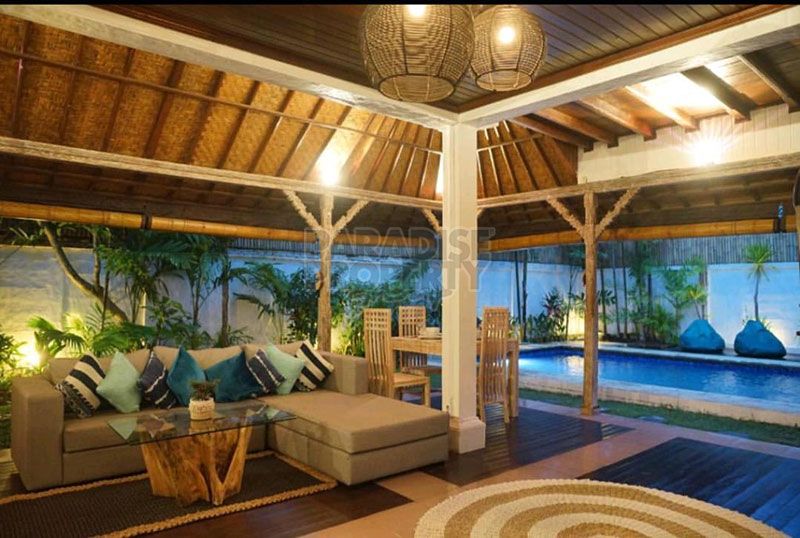 ppgroupbali's tweet photo. 2 Bedrooms Villa For Yearly Rental Near Sunset Road, Seminyak
Asking price is IDR 215,000,000 Min. 2 years rental
Please contact: info@ppbali.com or phone: +62 361 737357 or Whatsapp: +62 812 3918 9181 or click https://t.co/IHJIuZO0ci
#seminyakvilla #balivillarental #ppgbali https://t.co/TO0GJfWgeW