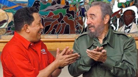 #13Diciembre1994, La Habana fue testigo del primer encuentro entre #FidelCastro y #HugoChávez, día que marcó el primer paso de una inquebrantable amistad que continúa despues de la muerte.
#TropaCHE 
#PlomoRevolucionario