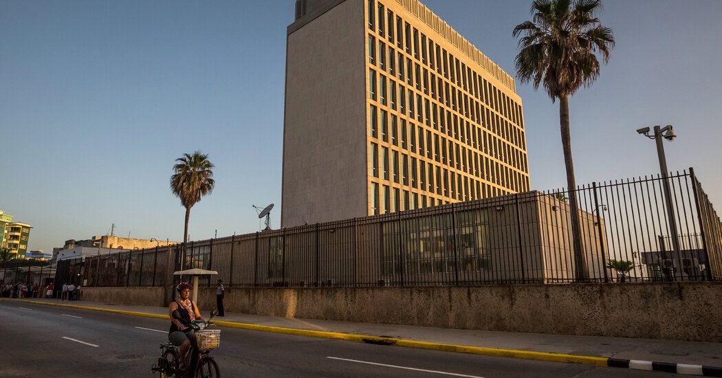 getpunchdrunk's tweet photo. Report Points to Microwave ‘Attack’ as Likely Source of Mystery Illnesses That Hit Diplomats and Spies https://t.co/4KYO09ItC1 https://t.co/SMBgRI91ZY