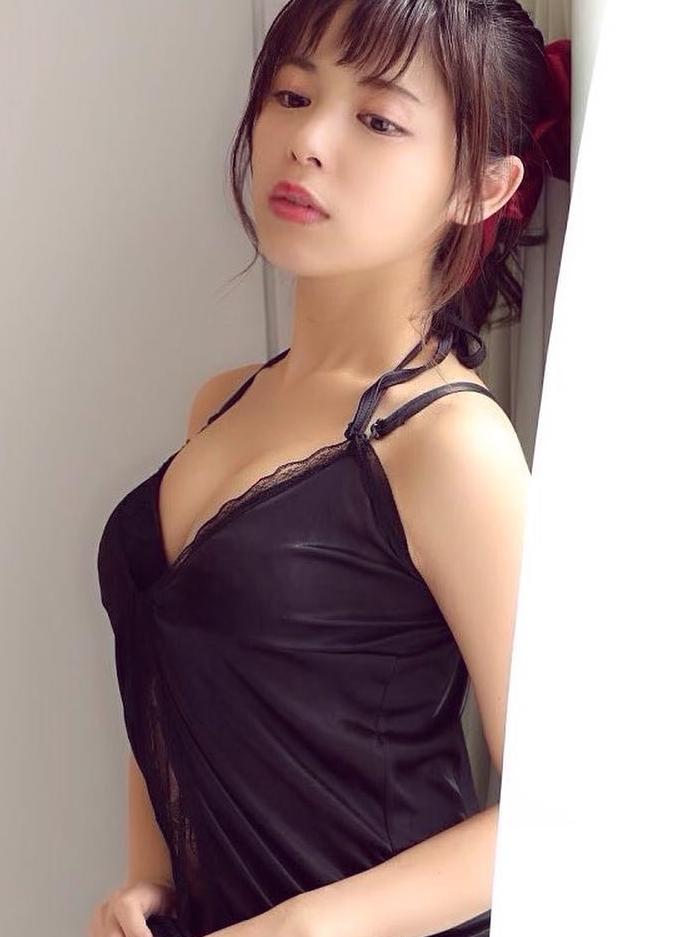 Gadr_73856's tweet photo. ヤサグレ系メガネ女子💋 https://t.co/NOoT1rfrjN