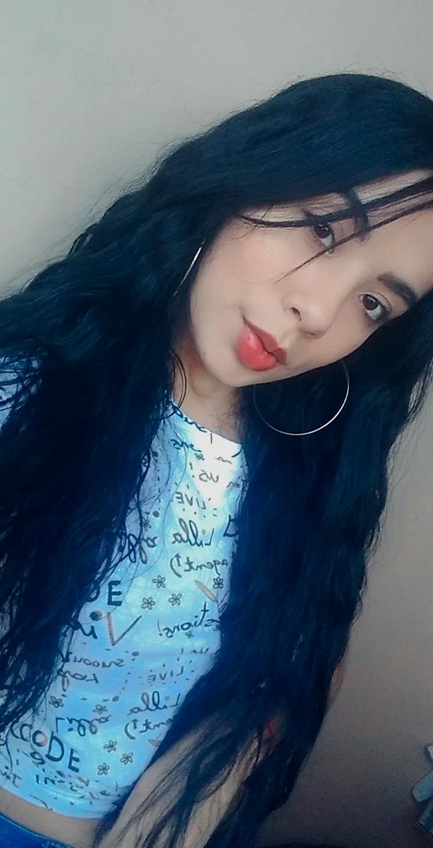 uve_uu's tweet photo. Ustedes dicen que así peli onduladita me veo chimbita o mejor me calveo? https://t.co/dacQbwxd9L