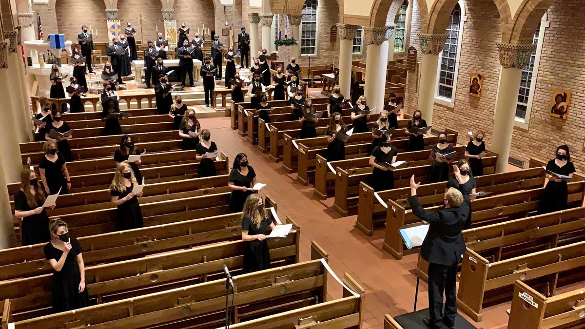 Had a very successful night recording our Holiday Concert. Purchase the DVD/Blu-Ray here: studiop.shootproof.com/gallery/whchoi…