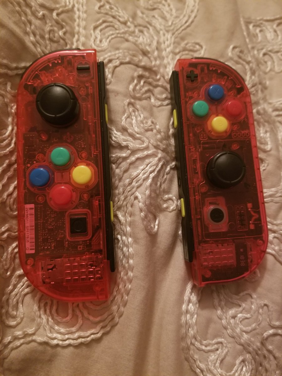 SMLCaptain's tweet image. It is done. #JoyCon #customJoyCon #birthdaypresentstome