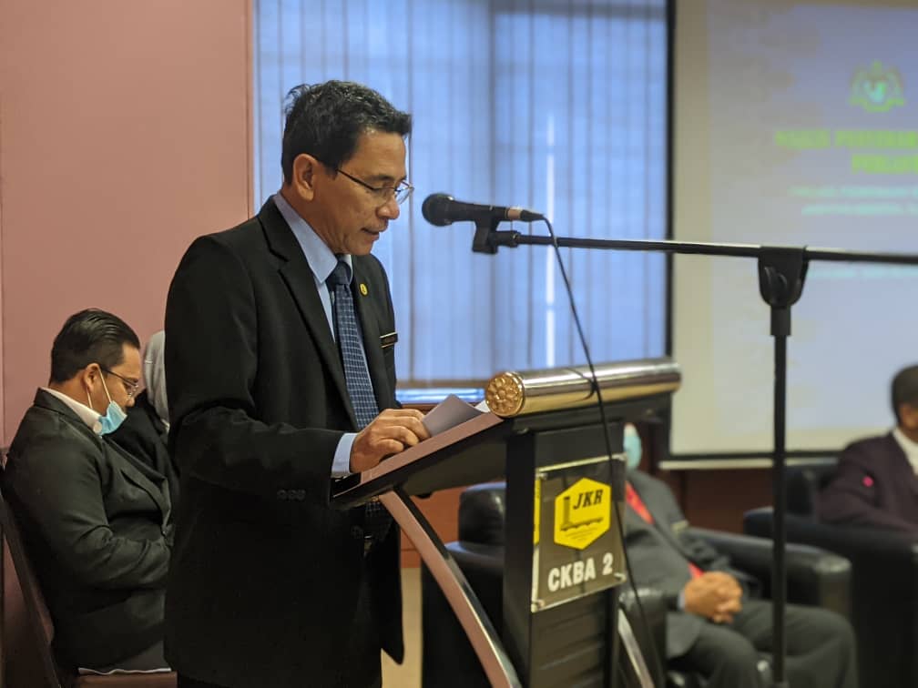 CKBA2_JKR's tweet photo. Majlis Penyerahan SST &amp; Perlantikan Pegawai Penguasa bagi Projek Pembinaan &amp; Kelengkapan Bangunan Baru Pejabat Jabatan Mineral &amp; Geosains Negeri Terengganu &amp; Projek Pembinaan Asrama Tambahan Untuk Pelajar ASWARA @IrZulkefly @RuslanAbdAziz @irahmadredza @razgrid1 @ASWARA_Official https://t.co/kMjeSi2vuB