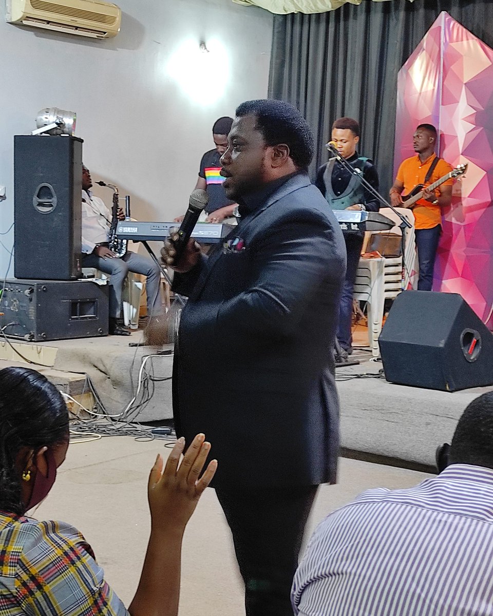 Bayode oyekan tweet media