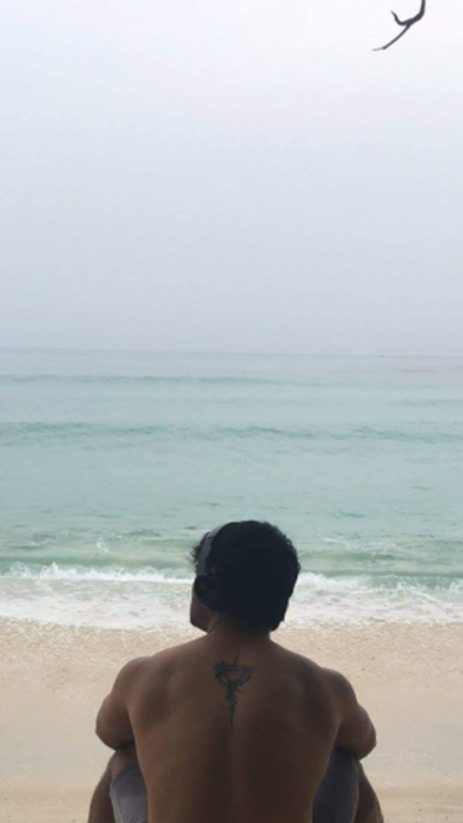 aya_ellaien's tweet photo. You left us so early ,,
6 months 💔 #Oath4SSR
#SushanthSinghRajput https://t.co/2fhwAiD5Bx