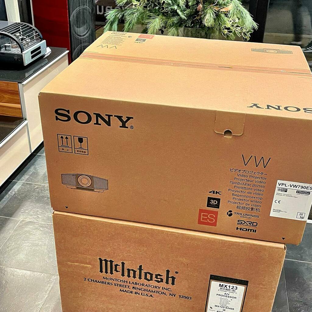 AudioVenue's tweet photo. Our installers off to Dartmouth this morning, to install and calibrate Sony laser projector and McIntosh home cenema processor. #homecinema #hometheatre #sonyprojector #sonylaser #sony4k #projector #mcintoshlabs #mcintoshprocessor #cinemaprocessor #avin… https://t.co/SfxljIBk72 https://t.co/oI4QJ649VA