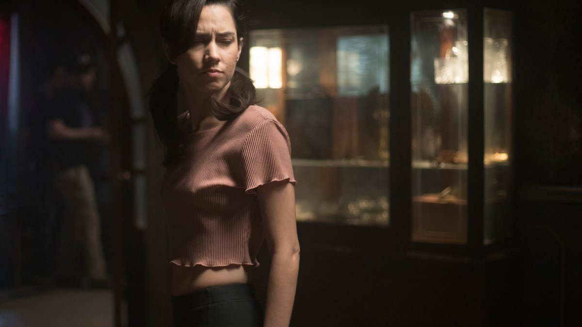 ¡Este cuchitril huele a demonios!
#Menéndez: El día del Señor. Solo en #Netflix 
@ximenalaromo @juli_fabregas <a href="/hector/">Héctor Martín</a>.illanes @doloresheredia