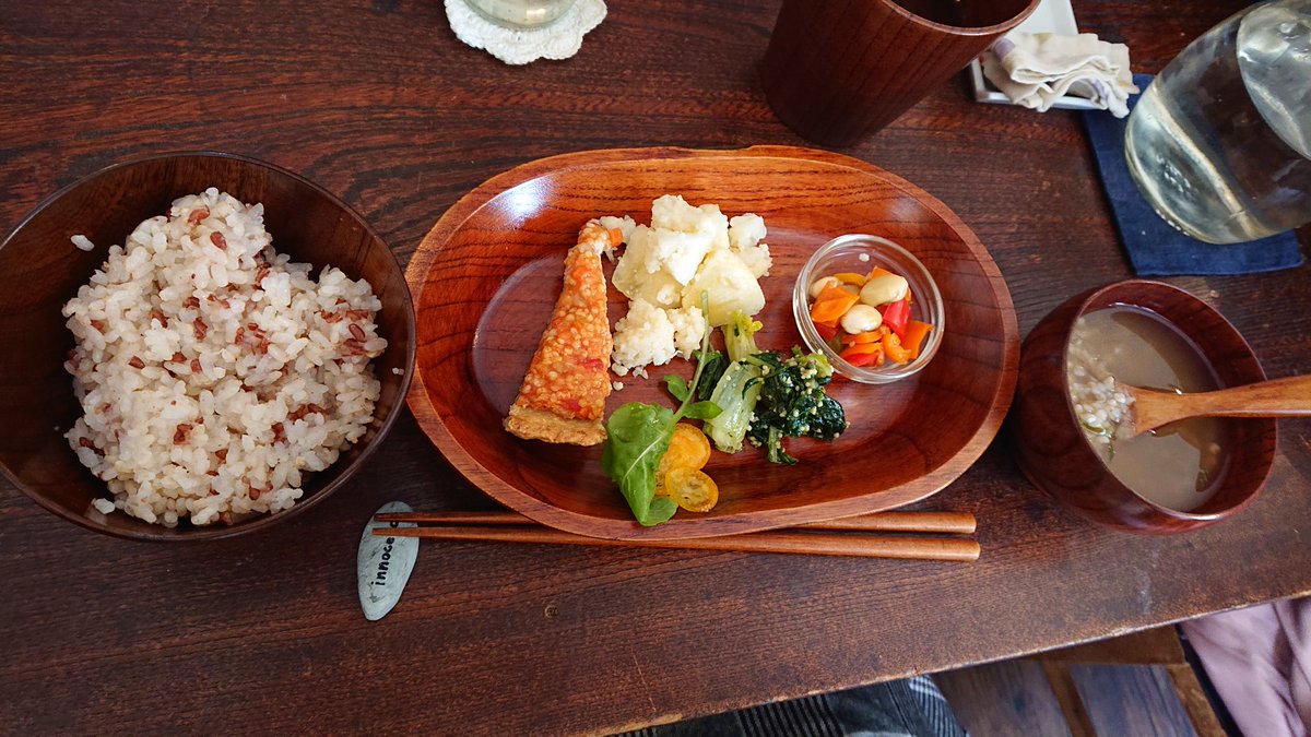 kanaeteri's tweet photo. 器とお食事を愛でる会
#YOKOHAMAWOOD
#HALUM
#ひばりヶ丘 https://t.co/rYGianfYQS