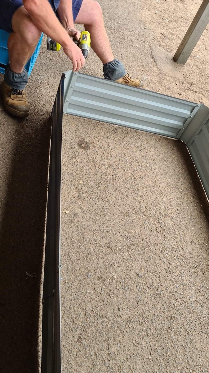 IPSInglerock's tweet photo. Team work! Mr Henn making sure things are secure after I could only hand tighten with the tools supplied ... Wonder what we will use these are for? Keep a watch! 🧐
@IngleburnPs
@nhathaway5
@MSlater1606
#newitems #teamwork
#communitykitchengarden
#deliveries #buildingandgrowing https://t.co/lNHWcxmf2I