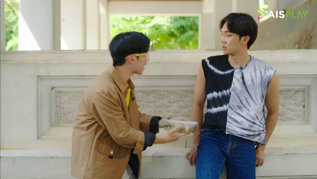 TitleMyanmar's tweet photo. You Never Eat Alone Offical Trailer link here 👇👇
https://t.co/E8rmmEH0hK

Dec 22 Tuesday (BKT 21:00) On AlSPlAY 

Can't wait to see you 💙

#titlekrt
#กลจของตต
#YouNeverEatAlone https://t.co/BUgGuyqQFH