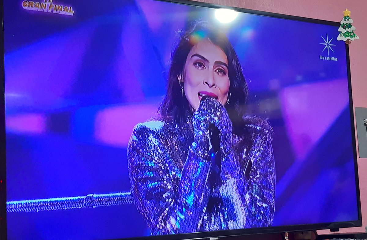 fernandobrianmx's tweet photo. @Sargentoleon simplemente eres la mejor y te amo, siempre ganadora
#DiscoBall #DiscoBallEs @eslamascara #QuiénEsLaMáscara
Te quiero, te quiero ❤😍 https://t.co/uCYm86KwOv