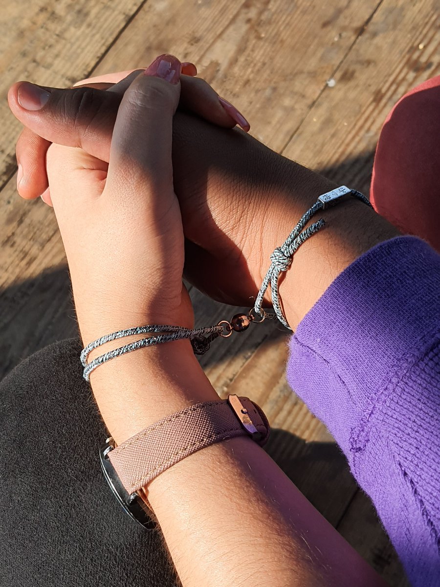 HBasilo's tweet image. Te prometo amor tan alto como las montañas y tan profundo como el océano. Ese amor durara hasta que los mares se sequen y las rocas se descompongan. ❤🌻