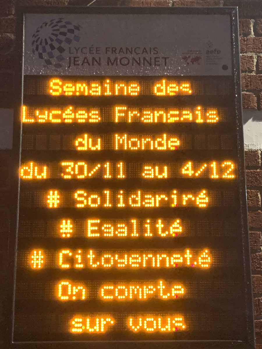 LfjmPrimaire's tweet photo. | #SemaineLFM20 | Bilan [1/2] pour le @LfjmPrimaire - 362 kg denrées alimentaires pour la @CroixRougeBE - #Solidarité // 2 journées de débats sur l’égalité filles-garçons - #Egalité &amp; #Citoyenneté // 250 shoebox pour les #Samaritains - #Solidarité - @aefeinfo https://t.co/Tb0tzsTx5B