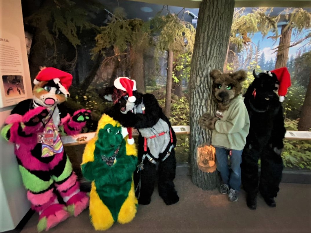 saskprairiedog's tweet photo. We also hit Royal Sask Museum today as well. Spreading the Christmas Cheer.. @LivingSkiesFurs @SaskFurries https://t.co/p5a2h5hCfE