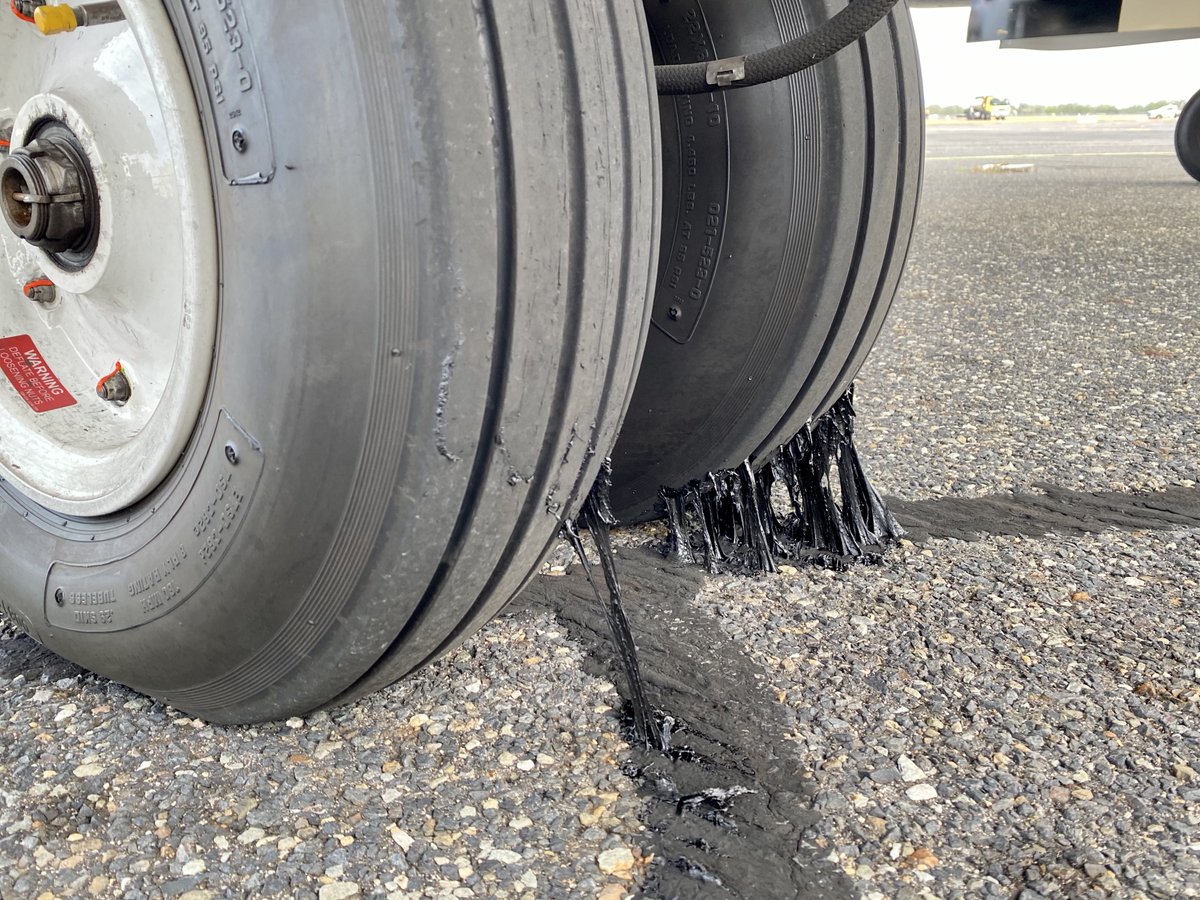 RoyalFlyingDoc's tweet photo. You know it’s hot when…
Thanks to RFDS (Queensland Section) Pilot Shane for sharing this photo of the tarmac melting in Rockhampton earlier this month!
#rfdsqld #rfds #flightnurse #rfdsqueenslandsection #flyingdoctor #flyingdoc #aviation #aeromedical #aero #royalflyingdoc https://t.co/2246jPmu0X