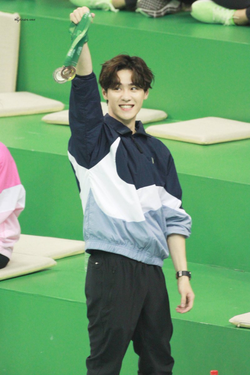 KUNTIME_0101's tweet photo. #KUN #钱锟 #쿤 https://t.co/6pgzulFxfb