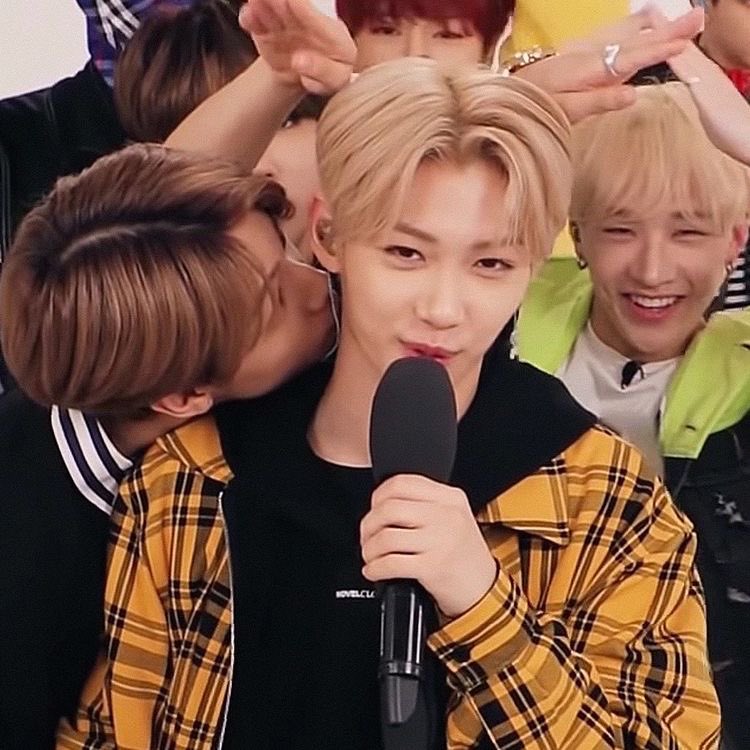 also just han jisung saying “gay”