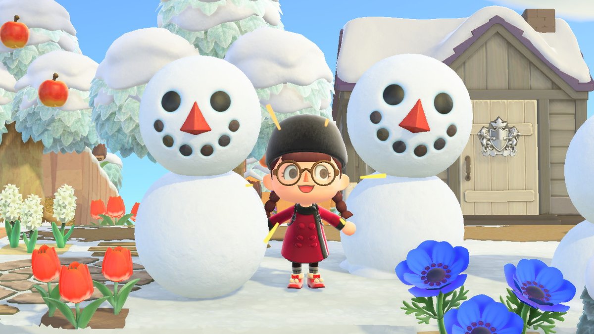 eggudon1's tweet image. Finally made a perfect snowboy on the left!! #AnimalCrossing #ACNH #NintendoSwitch