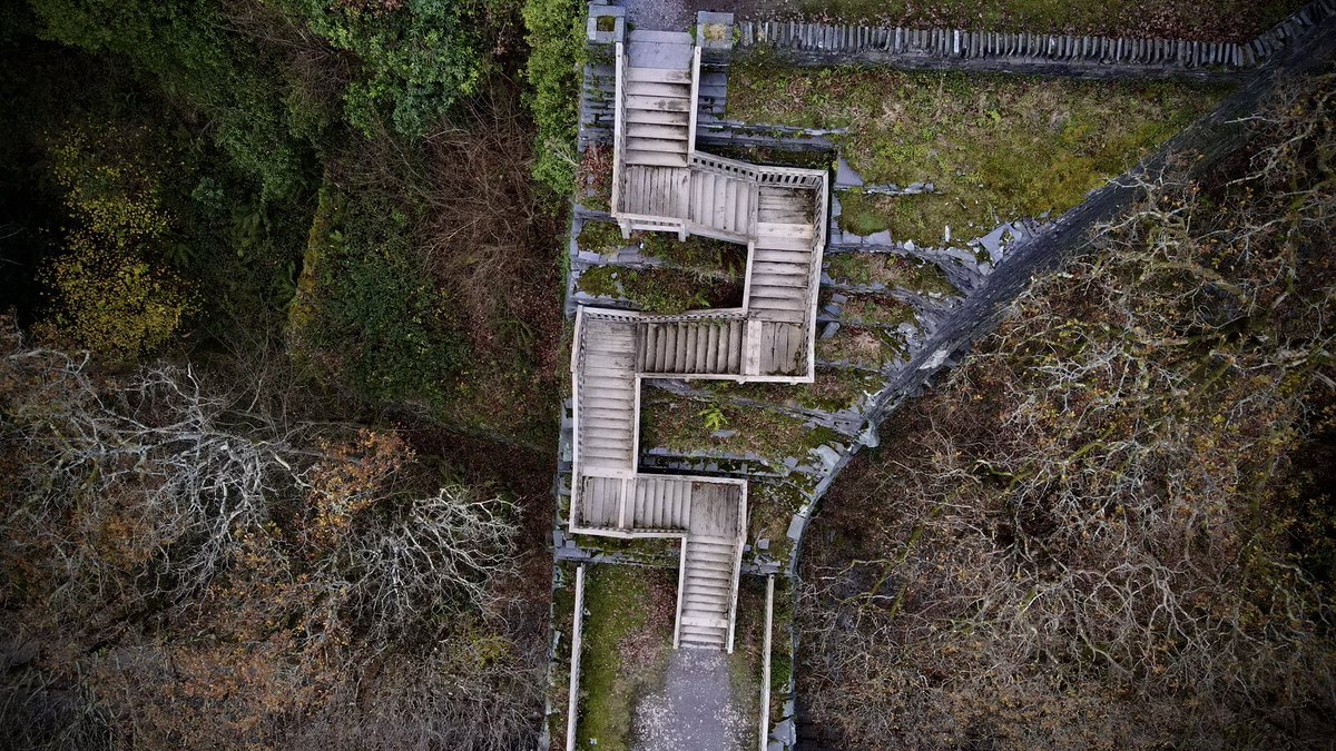VisionFrank's tweet photo. A must visit if your in North Wales. Padarn National Park and Slate museum. Drone shot of the Quarry Hospital.
.
@nationalslatemuseum #quarryhospital #llamberis @visitnorthwalesuk #dronephotography #chorleyphotographer #lancashirephotographer #northwales
https://t.co/ThthhYHTT7 https://t.co/PuNtfI7Mjq