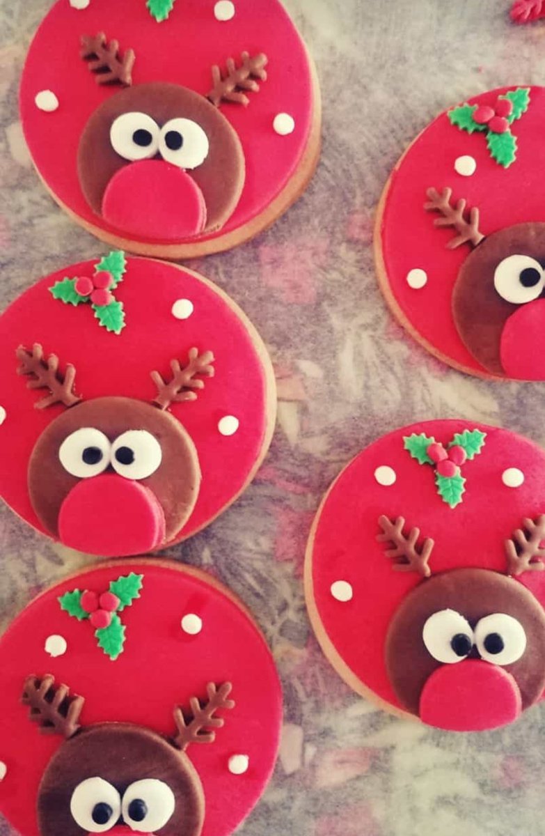 RubenGD_98's tweet photo. Mi tía hace estas galletas tan monas tiradas de precio. Incluso tiene el paquete de los 3 reyes magos en oferta. Hace mucho que está llevando este proyecto con mucha ilusión y me gustaría ayudarle difundiendo su trabajo. ¿Me ayudas a difundir aunque sea con un RT? 😊 https://t.co/KE3vLNN2BK