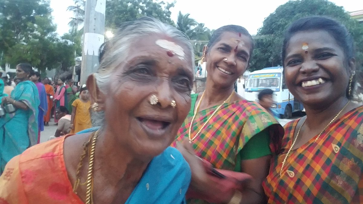 Once the poojai is over, koozh from common pot is distributed to those who didn't cook their own.As usual ending the thread with selfies. My LM's LM decided to peep into camera; so cute!! Fin!